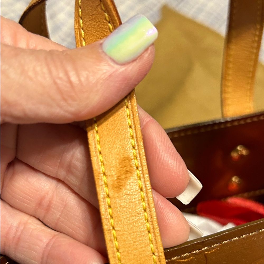 LV Monogram Vernis Reade Bronze MINI Tote Bag - Picture 4 of 16